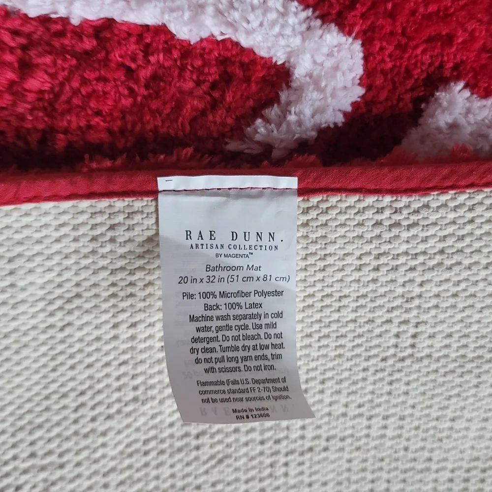Nwt Rae Dunn Magenta Merry Christmas bathroom mat rug red white Holiday - Picture 4 of 6